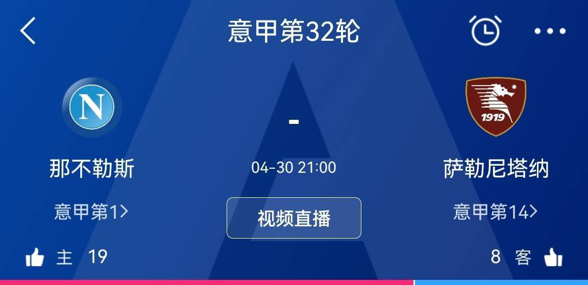 他扒开我的内裤把舌头放进去